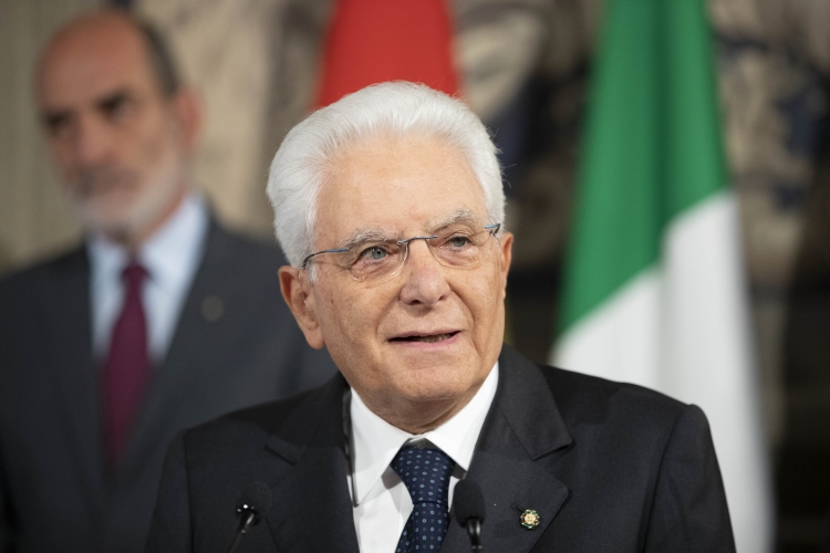 Mattarella ringrazia i giornalisti e sottolinea l’importanza della libertà di  stampa