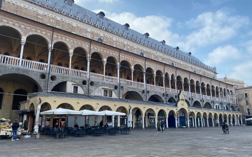 Solidarietà e condanna degli attacchi contro i giornalisti a Padova