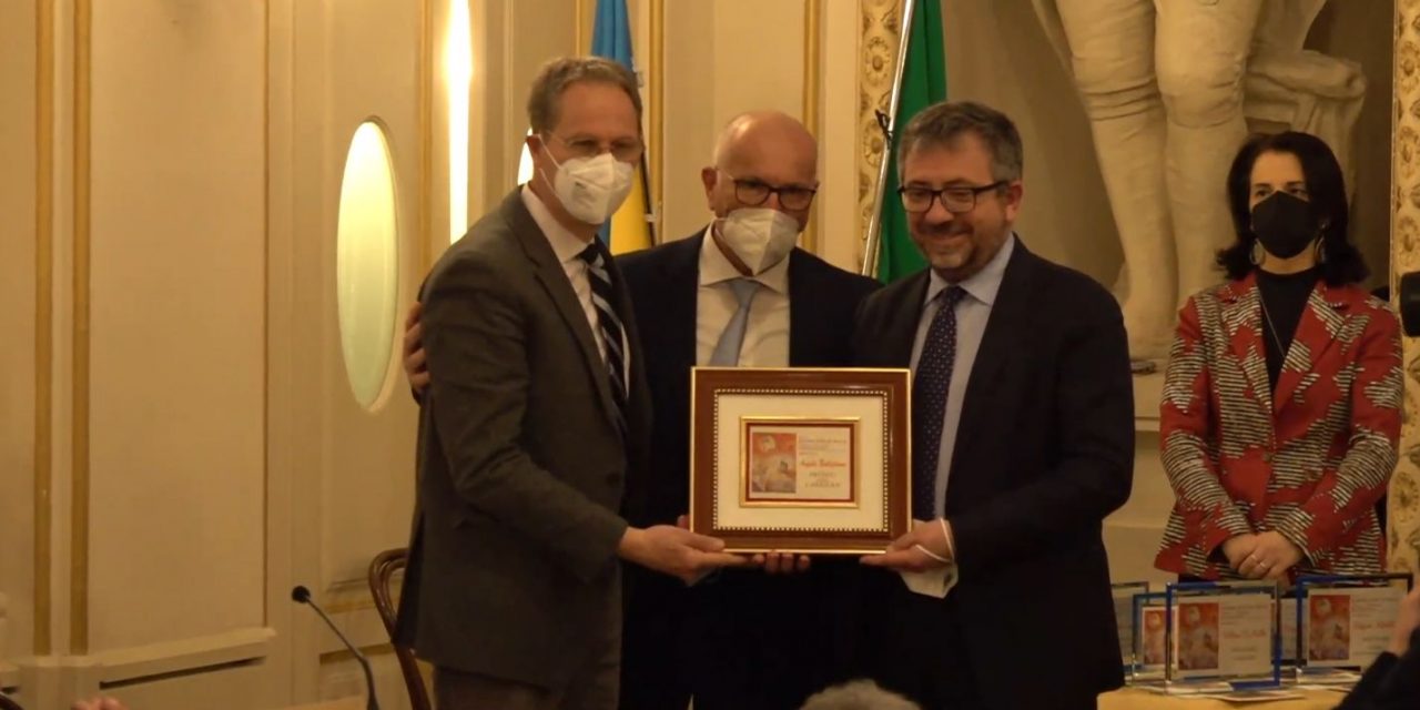 “Un pensiero grato ai colleghi che rischiano la vita per informare” Bartoli al Premio “Giornalista dell’anno-Michele Campione”.