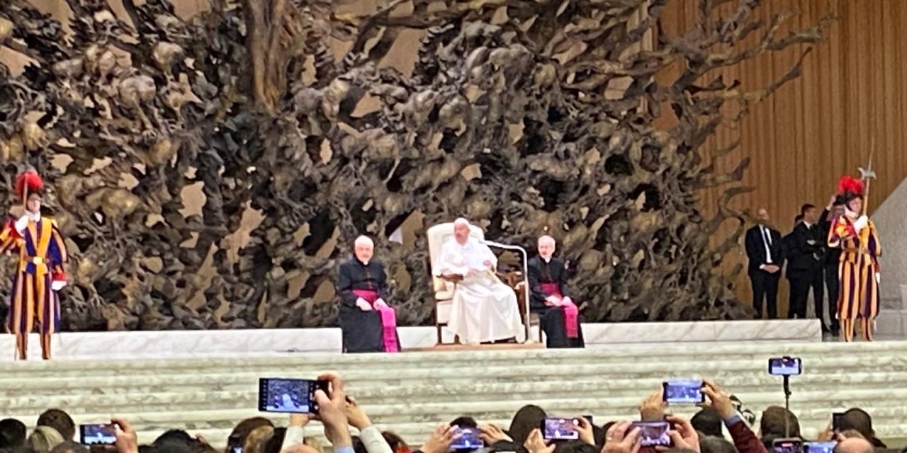 Giubileo della Comunicazione, grande partecipazione all’udienza di Papa Francesco nell’aula Paolo VI